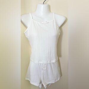 Sz S women 2 pc set pj chemise and shorts White Sleeveless Top and shorts